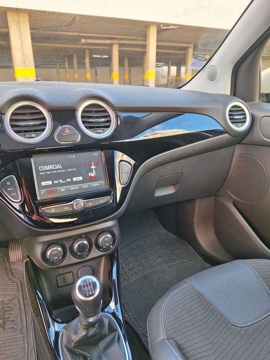 Opel Adam 2018 com 50 mil kms