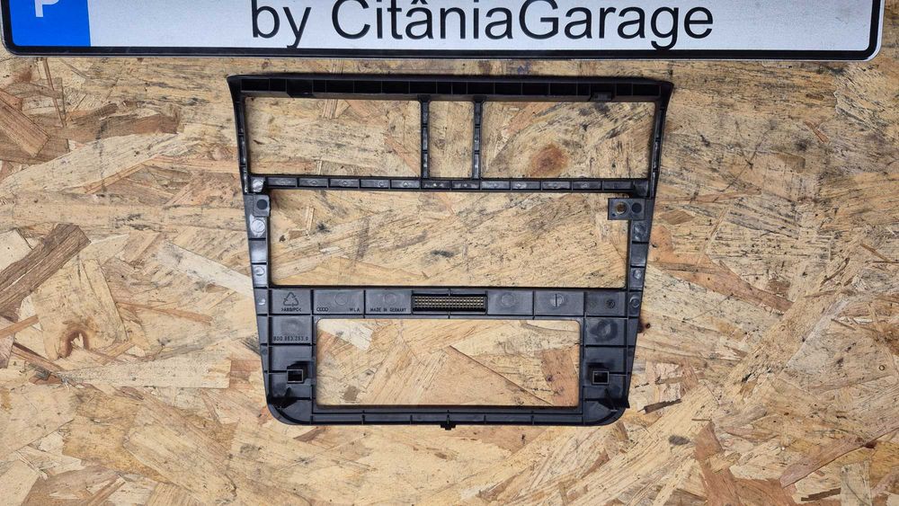 Moldura Original Preta Consola Audi A4 B5 8D Pré-Facelift 1995 a 1999