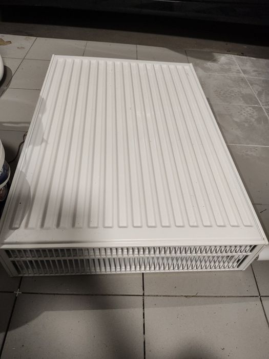 Sprzedam grzejnik pokojowy nowy