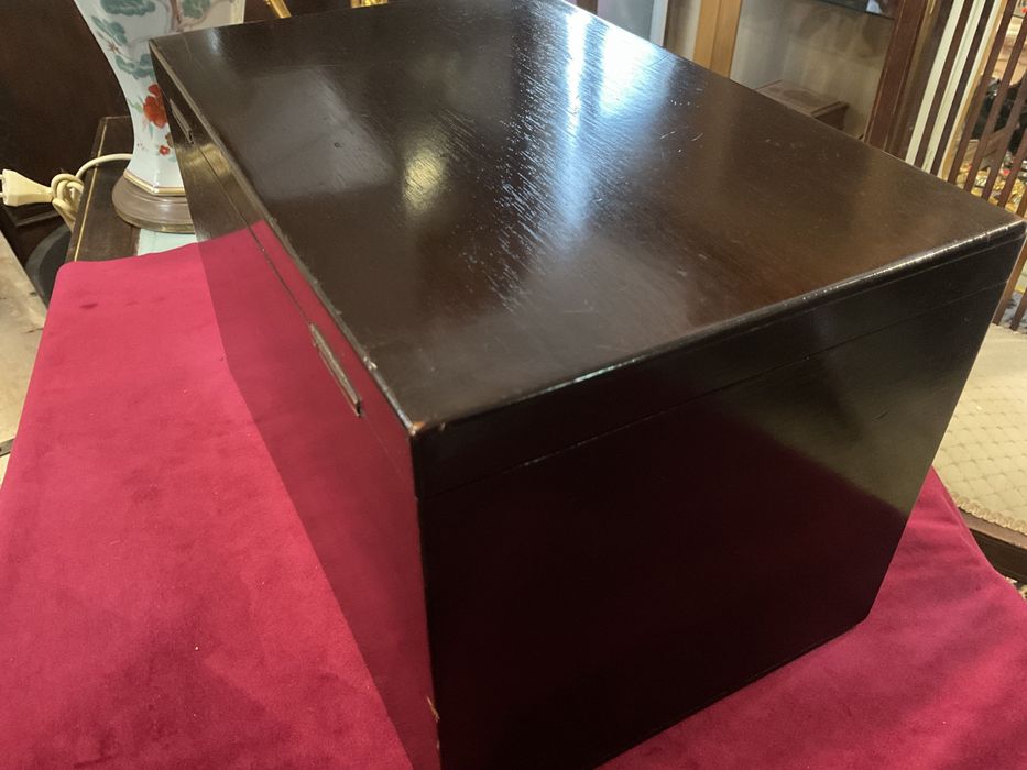 Caixa inglesa fundamental mahogany 31x20x20 cm forrada