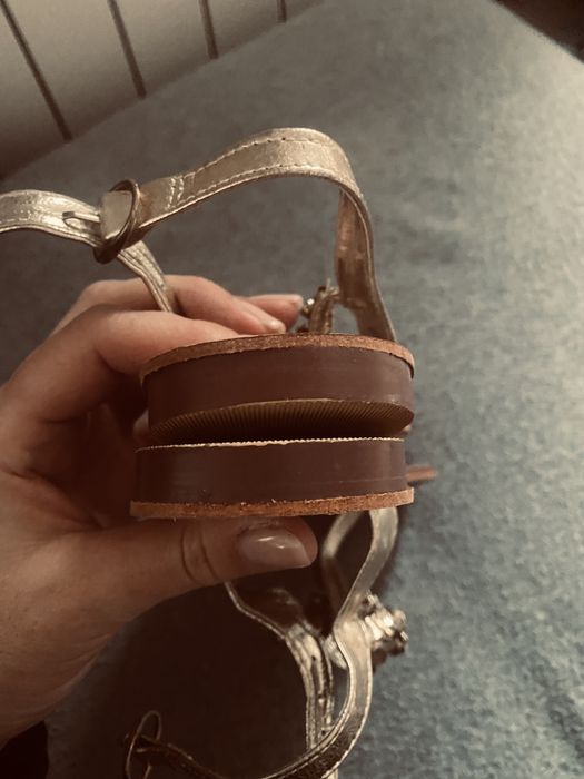 Japonki z kamieniami roz 38