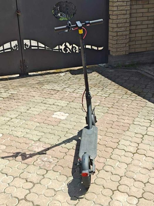 Xiaomi Mi Electric Scooter Pro 2