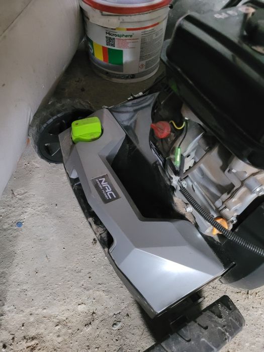 Wertykulator areator spalinowy