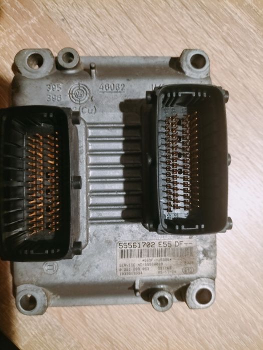 Komputer sterownik ECU silnika 2.8 V6 turbo Opel Vectra C Signum  Saab