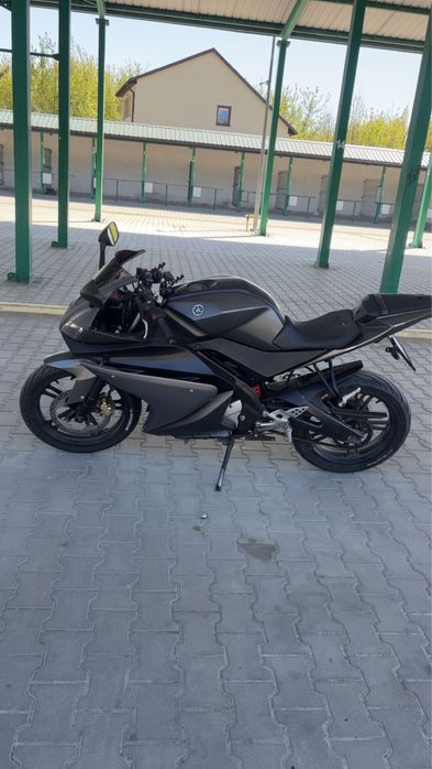 Yamaha yzf  .r125