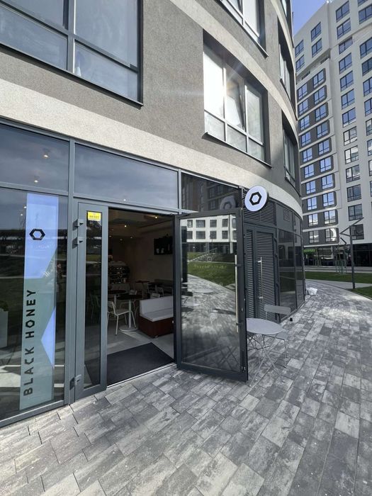 Оренда Фасадного приміщення 80м2 вул. Кульпарківська 93, Парус