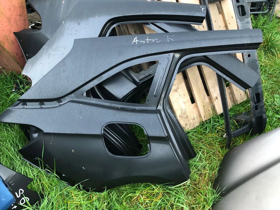 Opel Astra K V 5 kombi błotnik tylny tył