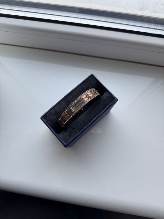 Женские часы DKNY