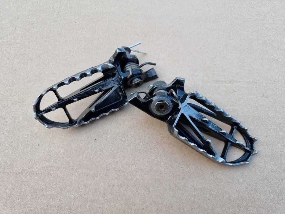 Podnóżki pegi stopki Honda CR CRF 125/ 250/ 450 rok 02-23 OEM