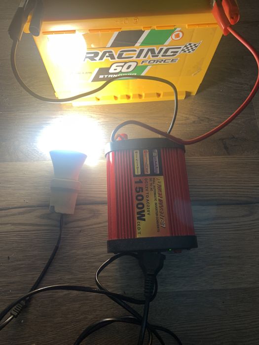 Инвертор Power Inverter 12V 220V 1500W