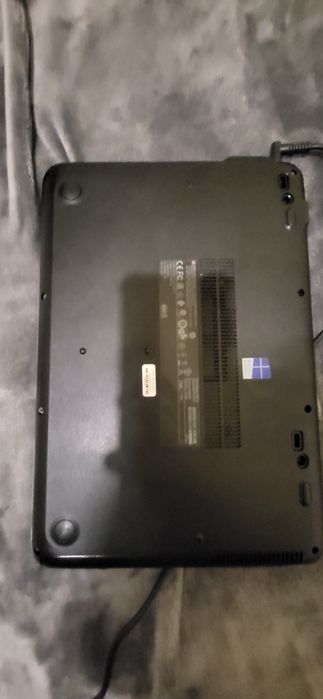 HP ProBook

640 G2-i