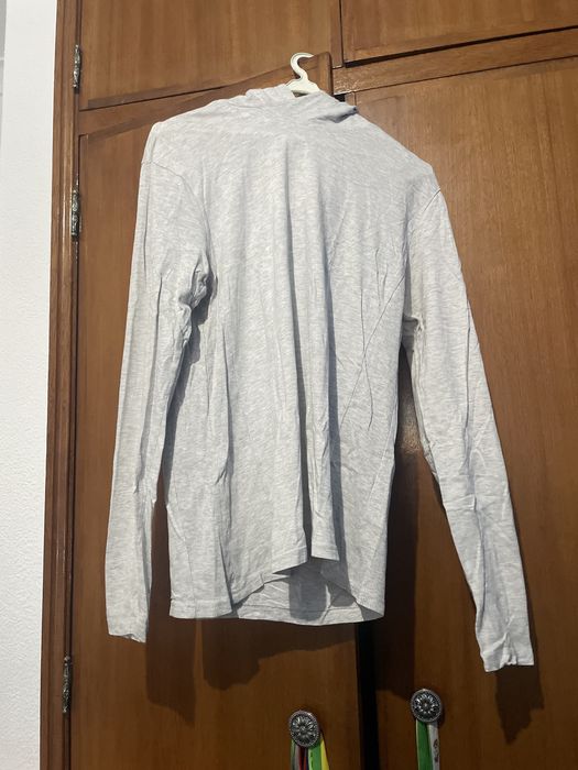 Camisola com Capuz Cinza - Tamanho M