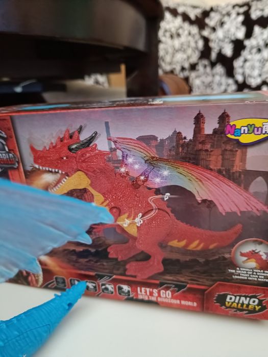 Дитяча іграшка динозавр