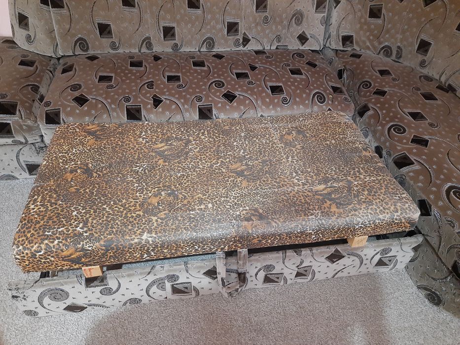 Продам м'який куточок.