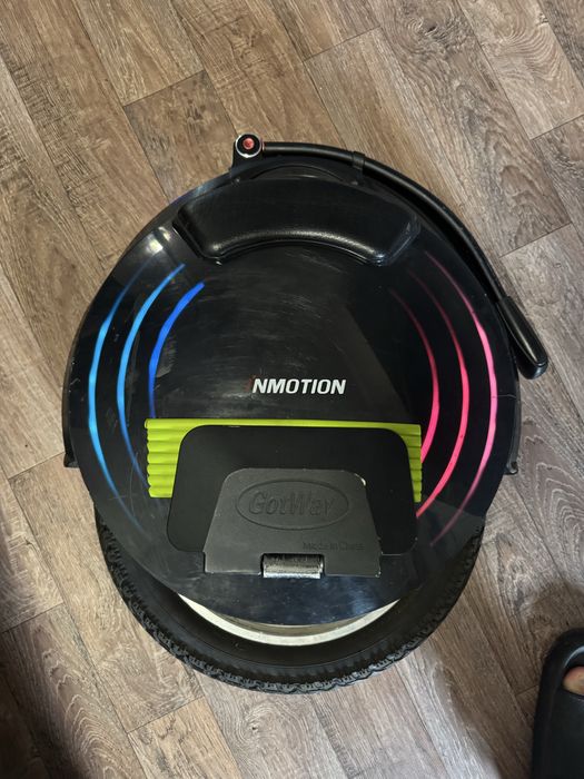 Продам INmotion v10F