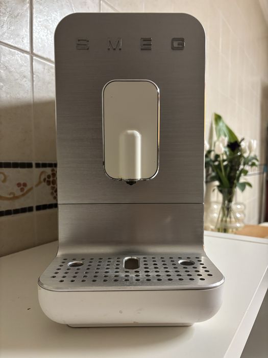 Maquina de café Smeg Automatica