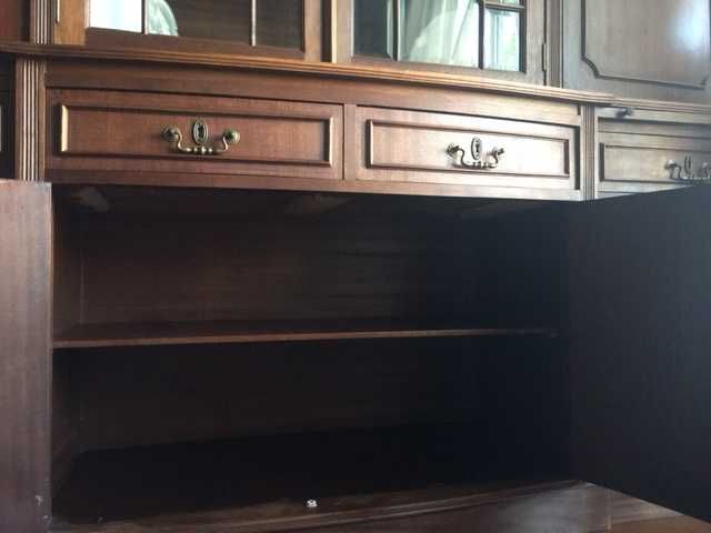 Móvel de sala em  mogno maciço