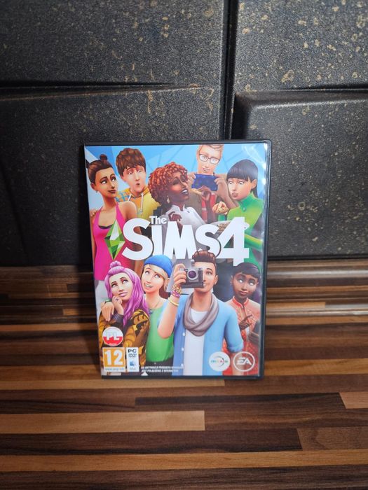 The sims 4-    Gra