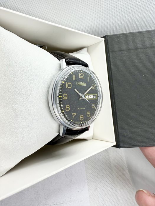 Годинник Слава механіка Watch Slava часы ракета восток полет