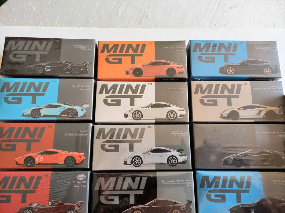 Mini GT 1:64 Miniaturas Colecionáveis - Varios Modelos