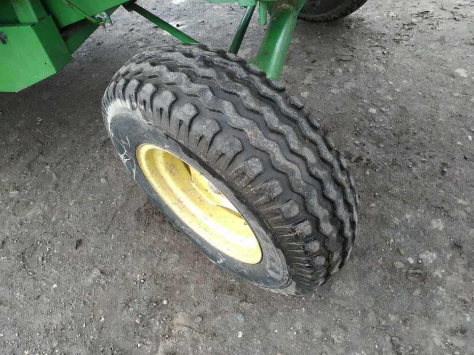 Продам John Deere 1065