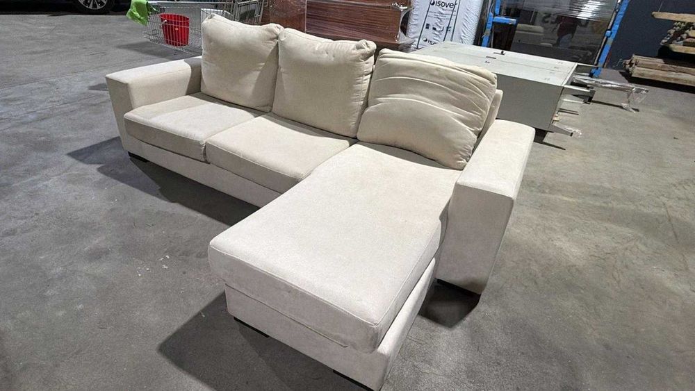 sofá com chaise longue