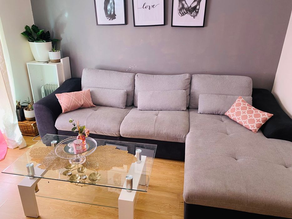 Vendo sofá cama e mesa de centro como novo