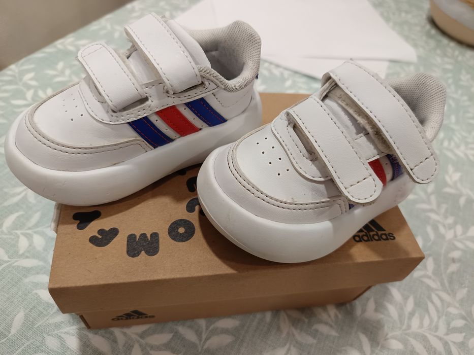 Adidas Bubble Comfy 19
