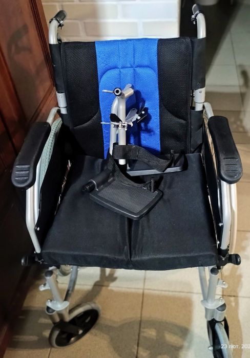 Інвалідний візок  инвалидная коляска