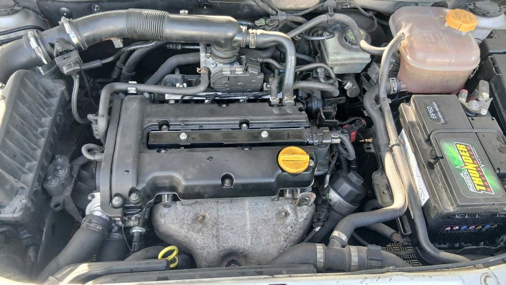 Vendo ou troco pcx ou nmax , Opel Astra H 5p (2004) – Bem Estimado e Económico