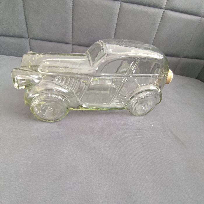 Stara butelka Fiat 500