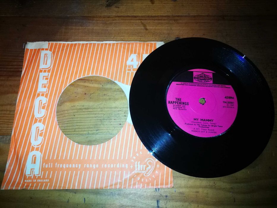 THE Happenings - My Mammy SINGLE