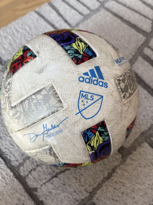 Piłka nożna Adidas MLS Pro