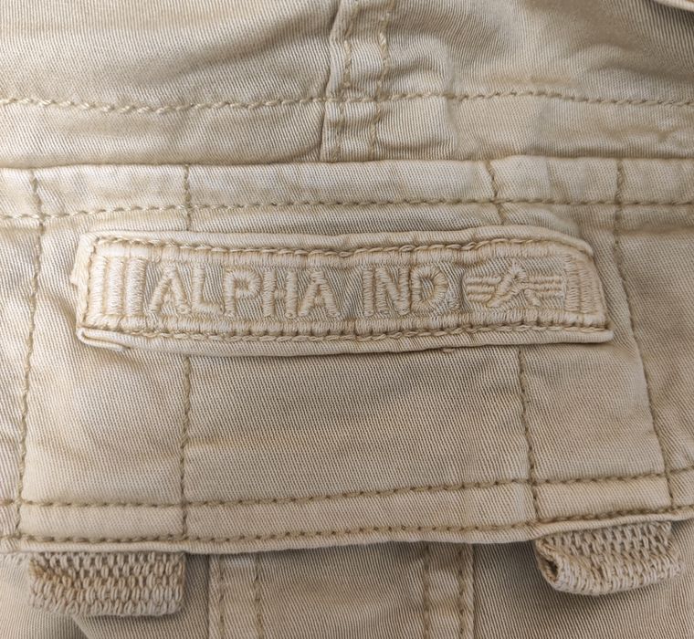 Шорти Alpha Industries (XS)