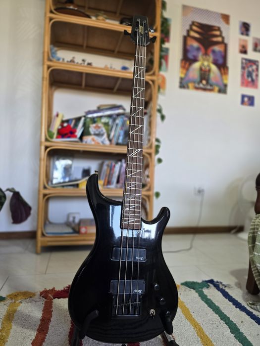 Luthier de guitarras e baixos em São João da Madeira