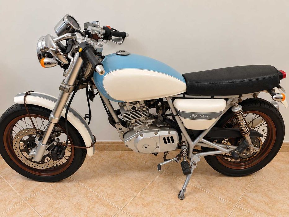 Mash Café Racer 125cc | 2015 | 7.827 km | Um único dono
