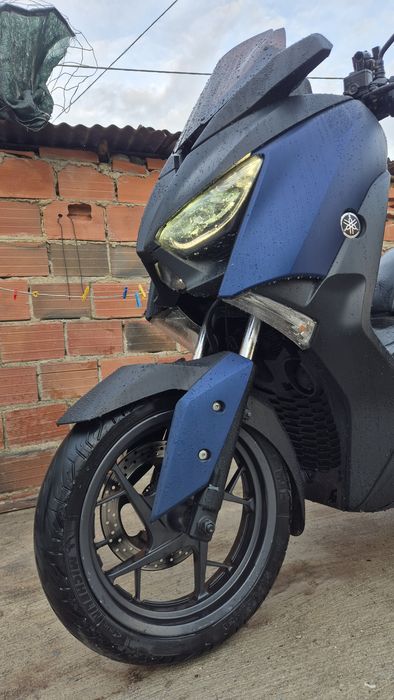 Xmax 300 2018 azul