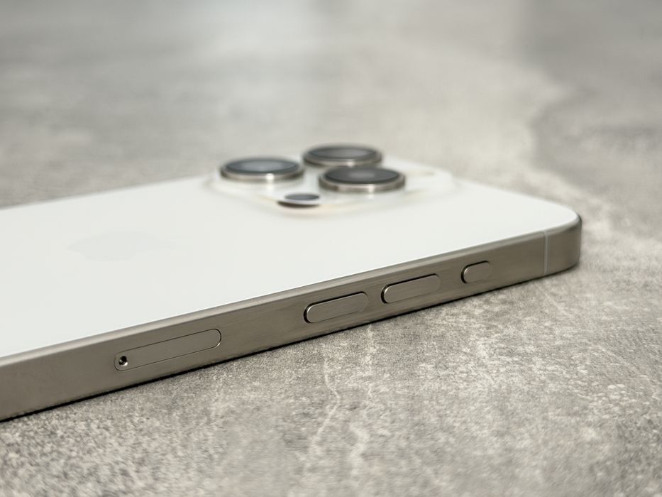 Apple iPhone 15 Pro 512 GB White Titanium - STAN IDEALNY! + gratisy