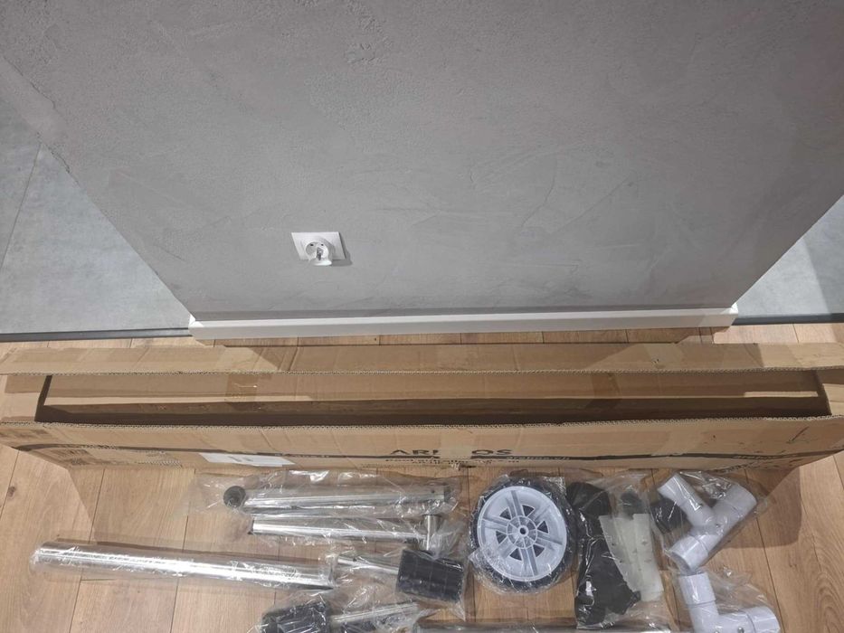 Kolowrotek basenowy 3-5.7m Arebos