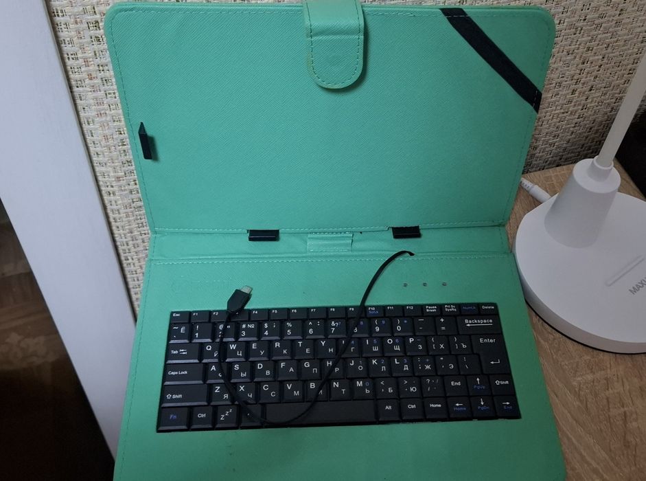 Планшет "Lenovo"