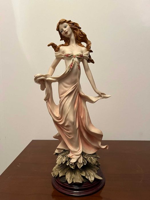 Dear Italy - włoska figurka Panna II