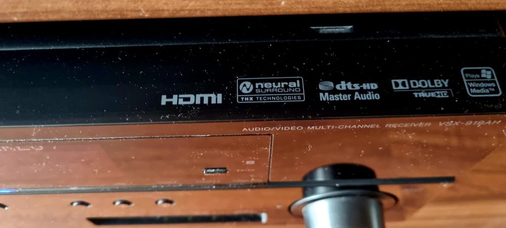 Zestaw stereo wmacniacz Pioneer VSX 919 AH + głośniki B&W DM220