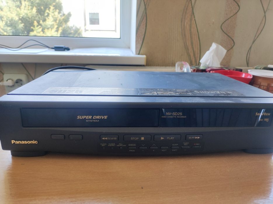Відеомагнітофон Panasonic sd25eg