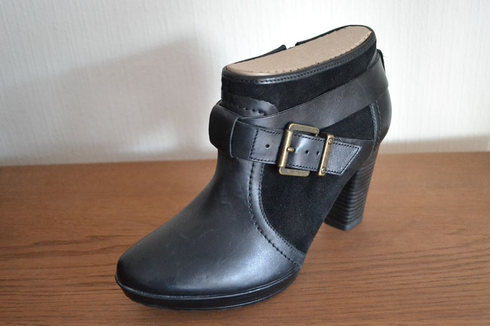 Clarks skórzane-zamszowe botki roz 5.5 (39)