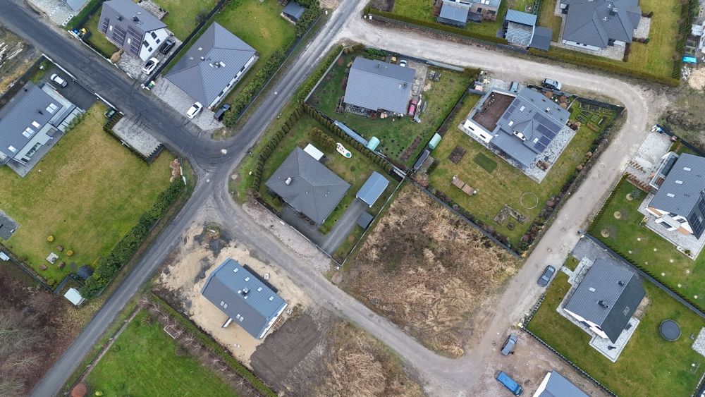 Sprzedam Atrakcyjną Działkę Budowlaną  na ulicy Półwiejskiej !