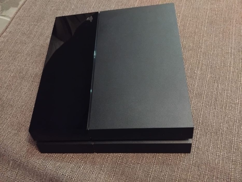 Playstation 4 fat