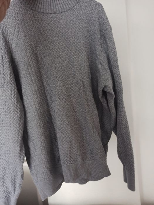 Sweter szary Bugatti