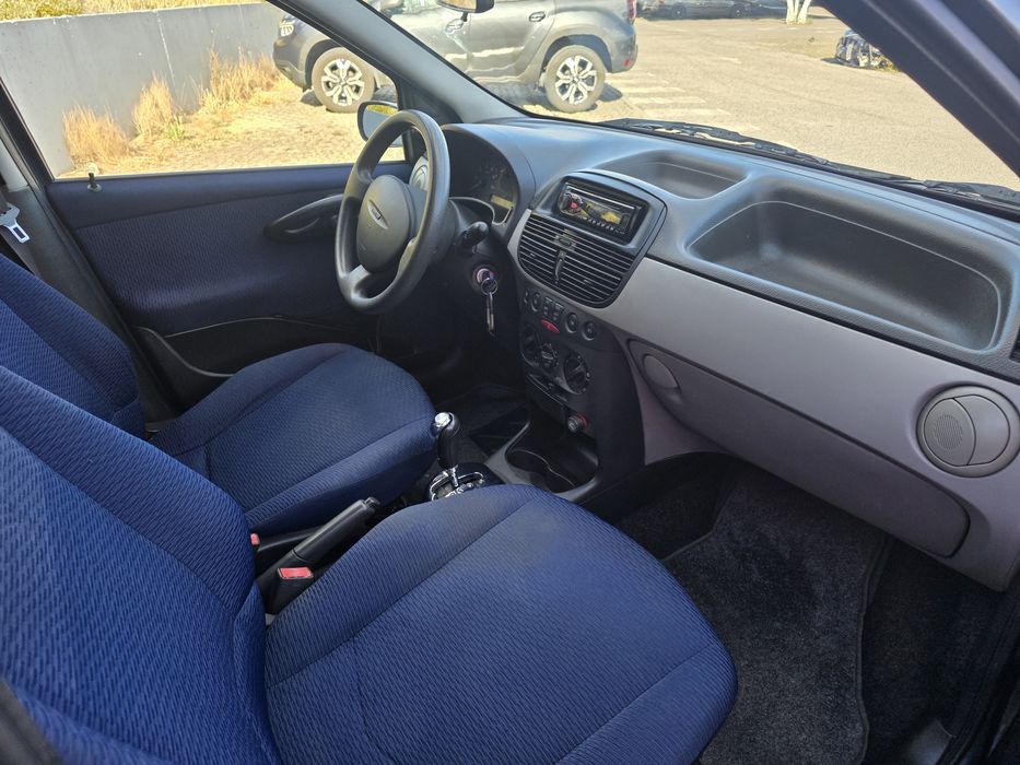 Fiar punto 1.2 16v caixa automática