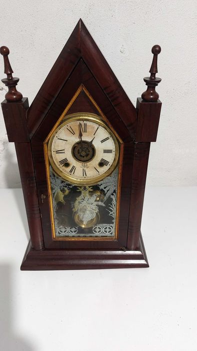 Relógio antigo a funcionar bem