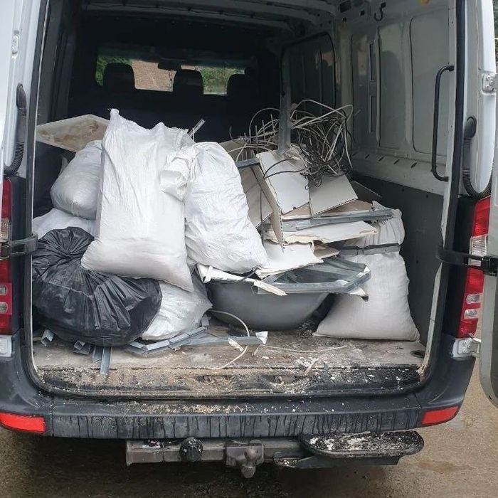 Вивіз будівельного сміття, старих меблів та непотребу – недорого